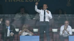 Emmanuel Macron a exulté dans les tribunes du stade Loujniki à Moscou.