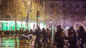 Des échauffourées se sont produites sur les Champs-Elysées à Paris à l'issue de la Finale Argentine-France.