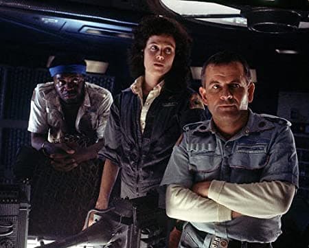 Yaphet Kotto, Sigourney Weaver et Ian Holm dans Alien: le 8e passager Yaphet Kotto, Sigourney Weaver et Ian Holm dans Alien: le 8e passager