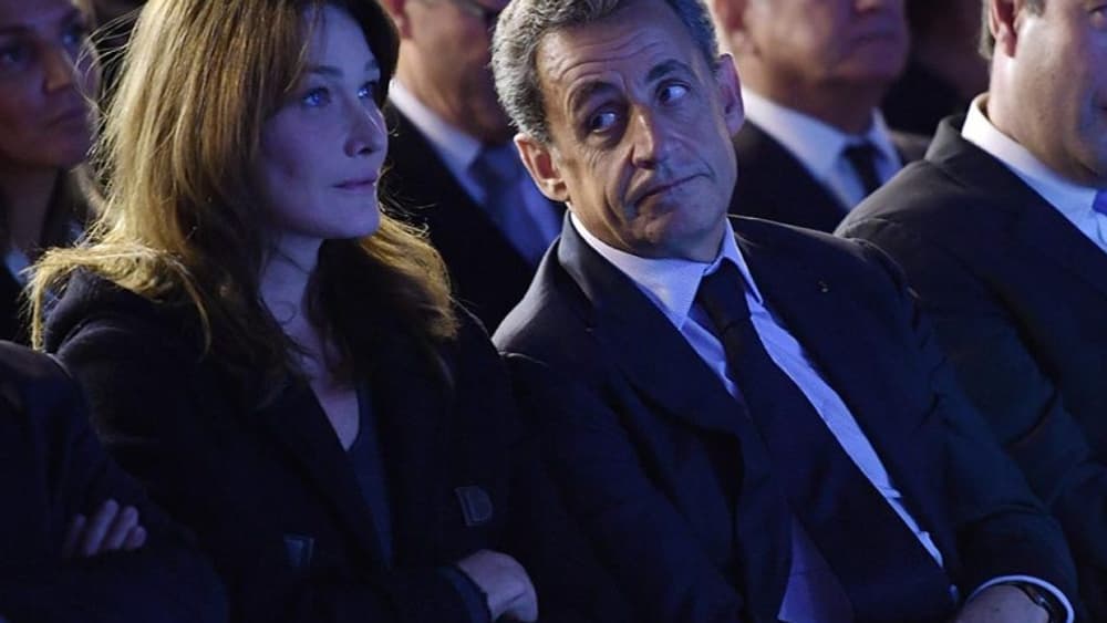 Nicolas Sarkozy et son épouse Carla Bruni, le 14 novembre 2016 