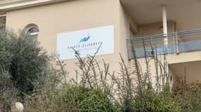 La direction de la clinique Sainte-Elisabeth, dans le 4e arrondissement de Marseille, nie les accusations à l'encontre de l'établissement. 