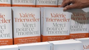 Dans son livre, Valérie Trierweiler dévoile ses rencontres avec François Hollande après sa séparation (Photo illustration). 