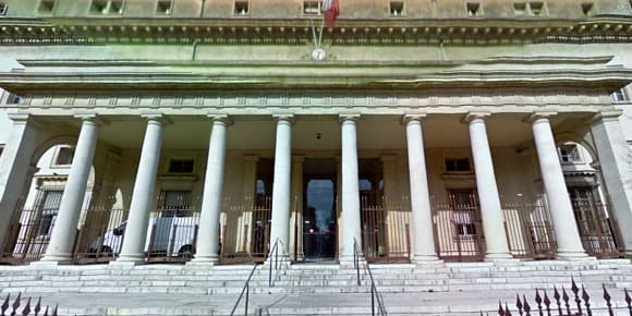 Aux assises d'Aix, le parquet a retenu une "altération du discernement" sans pour autant le reconnaître irresponsable. Aux assises d'Aix, le parquet a retenu une "altération du discernement" sans pour autant le reconnaître irresponsable.