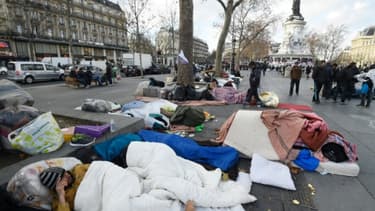Campement de migrants sur la place de la République, le 21 décembre 2015 à Paris