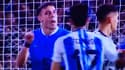 Le geste obscène de Manuel Ugarte contre Rodrigo De Paul lors d'Uruguay-Argentine (2-0, qualifs Mondial 2026), le 16 novembre 2023