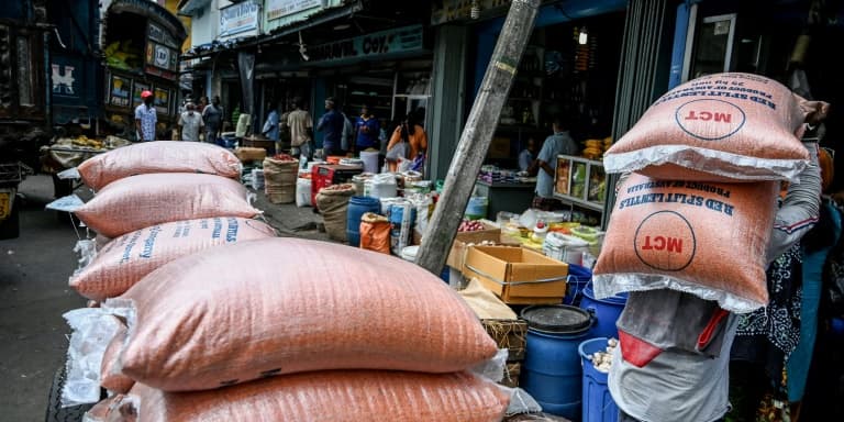 Un marché de Colombo, le 28 mars 2022 au Sri Lanka