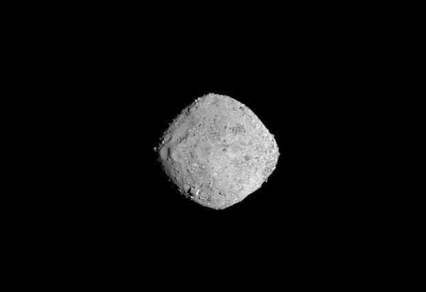 Un cliché de Bennu pros par Osiris-Rex en novembre 2018 Un cliché de Bennu pros par Osiris-Rex en novembre 2018