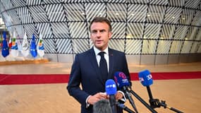 Emmanuel Macron à l'issue d'un sommet à Bruxelles entre les dirigeants des pays de l'Union européenne et d'Amérique latine le 18 juillet 2023. 
