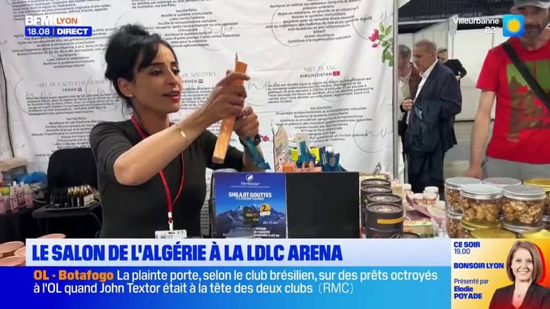 Le salon de l'Algérie à la LDLC Arena