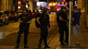 Le chauffeur du camion a fini par être abattu par la police.