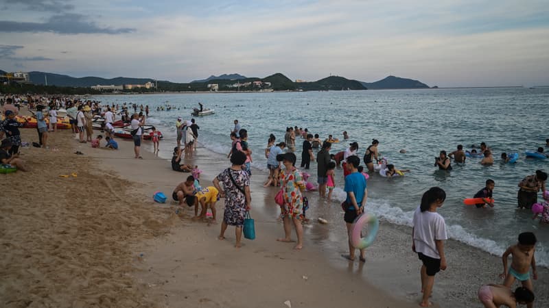 Chine: 80.000 touristes coincés sur une île après des cas de Covid-19
