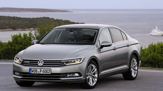 Cette huitième génération de la Passat a été sacrée voiture de l'année 2015.