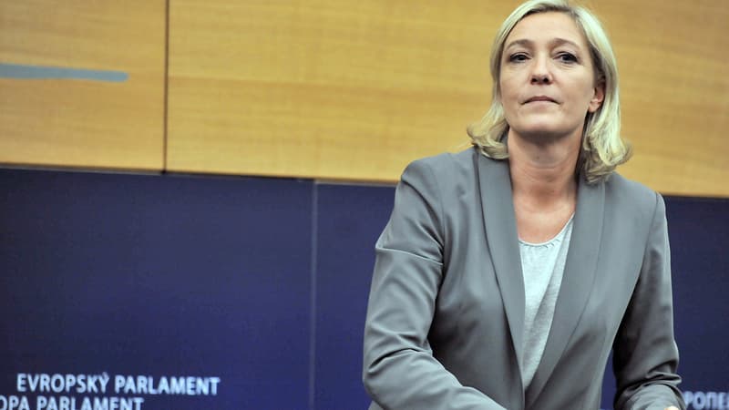 Marine Le Pen après une conférence de presse au Parlement européen, en 2011.