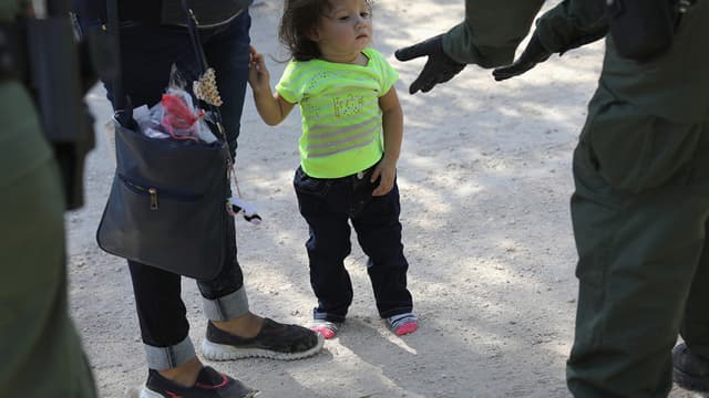 Etats Unis Des Enfants De Migrants Sont Ils Presentes Aux Juges Sans Avocats