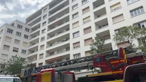 L'immeuble dans lequel un incendie s'est déclaré jeudi 25 avril, au dixième étage.