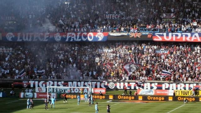 Le PSG attend la rénovation de son stade