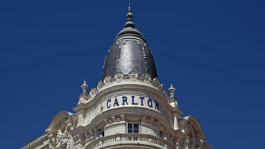 Les Lloyd's, assureurs britanniques, via le cabinet d'expertise SW Associates, offrent un million d'euros de récompense pour la première personne qui fournira des informations permettant de retrouver le butin du vol du Carlton de Cannes. Des bijoux d'une