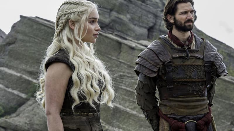 Emilia Clarke et Michiel Huisman dans "Game of Thrones".