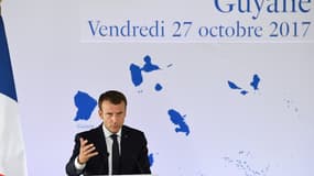 Emmanuel Macron en déplacement à Cayenne.