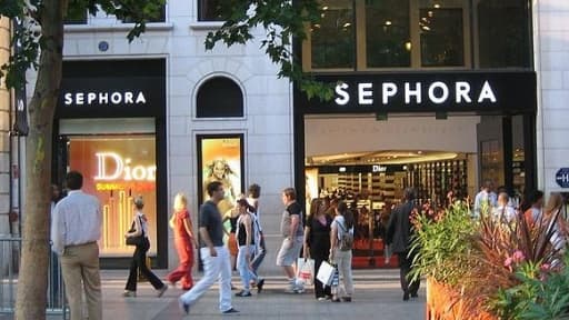 Le magasin Sephora des Champs-Elysées ferme ses portes le soir