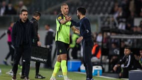 Islam Slimani et Ruben Amorim.