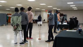 Des Américains votent ce mardi 15 octobre 2024 à Atlanta, en Géorgie, trois semaines avant le jour de l'élection présidentielle américaine