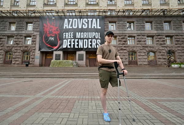 Vladyslav Jaïvoronok, 29 years, à Kiev en Ukraine, soldier of the Azov regiment who took part in the battle of the Azovstal artillery, à Marioupol, wounded by an anti-tank missile, le 21 août 2022