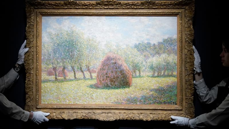 "Meules à Giverny" de Claude Monet, présenté à New York le 3 mai, avant des enchères.