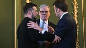 Emmanuel Macron, Keir Starmer et Volodymyr Zelensky à l'issue du sommet sur la sécurité à Londres, le 2 mars 2025