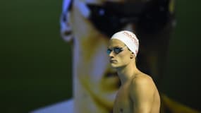 Le nageur français Yannick Agnel s'apprête à disputer la finale du 200 m des Championnats de France à Montpellier, le 30 mars 2016