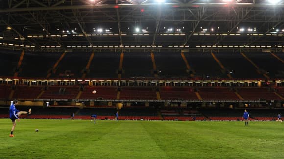 Les Bleus lors de l’entraînement ce jeudi au Millenium Stadium de Cardiff.