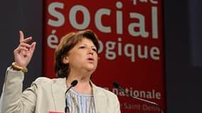Devant les militants de son parti réunis pour une convention en Seine-Saint-Denis, Martine Aubry a déclaré qu'elle ne considérait pas la retraite à 60 ans comme un "dogme" mais a prévenu le gouvernement que le Parti socialiste, comme les syndicats, n'acce