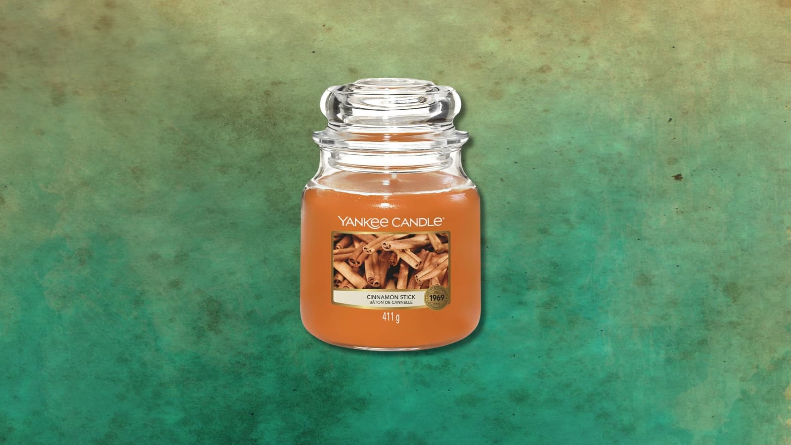YANKEE CANDLE : CETTE BOUGIE PARFUMÉE EN PROMO TRANSFORME INSTANTANÉMENT VOTRE SALON EN COCON AUTOMNAL