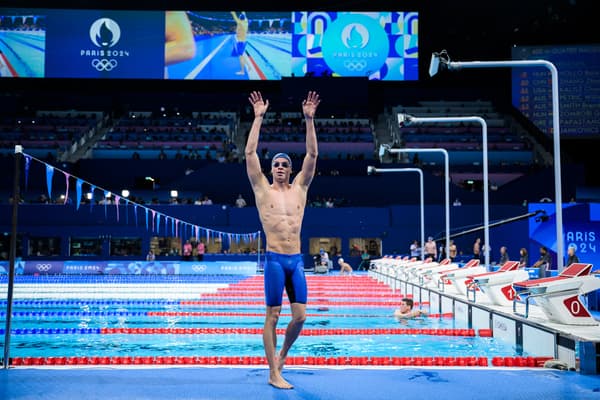 Léon Marchand lors de la série du 400m 4 nages aux JO de Paris, le 28/07/2024