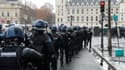 Des gendarmes mobiles pendant la mobilisation anti-loi Sécurité globale le 12 décembre 2020 à Paris