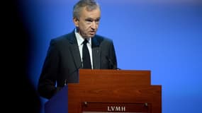 Bernard Arnault se réjouit de la qualification d'Emmanuel Macron pour le second tour.