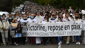 Marche blanche en hommage à Victorine, à Villefontaine, en Isère, le 4 octobre 2020