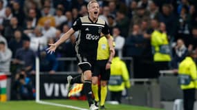 Donny van de Beek contre Tottenham.