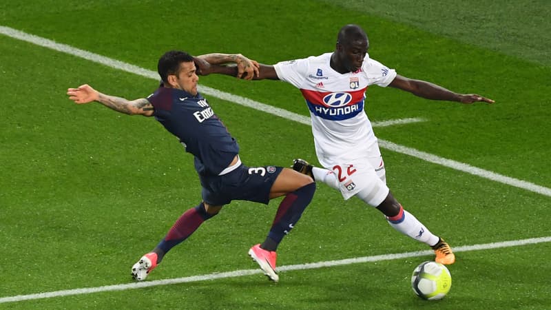 Ferland Mendy (à droite) aurait pu ne jamais être footballeur professionnel.