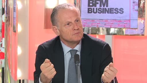 Jean-Paul Chifflet rappelle que, lorsque la Banque publique d'investissement dispose de 42 milliards à prêter aux entreprises, les banques françaises portent 1.950 milliards d'euros d'encours.