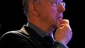 Le bureau et le domicile parisien de Patrick Buisson, ancien conseiller de Nicolas Sarkozy, ont été perquisitionnés jeudi , dans le cadre de l'enquête sur les sondages de l'Elysée.