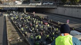 Les gilets jaunes à Paris - Image d'illustration 