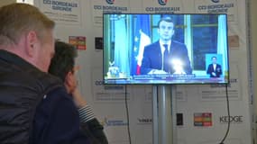 Smic, primes, heures sup: Emmanuel Macron compte sur les entreprises pour accompagner le mouvement