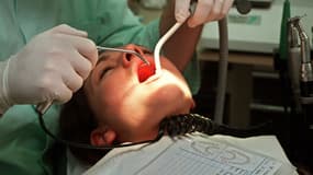 La conception assistée par ordinateur permet fabriquer des prothèses dentaires en un temps record.