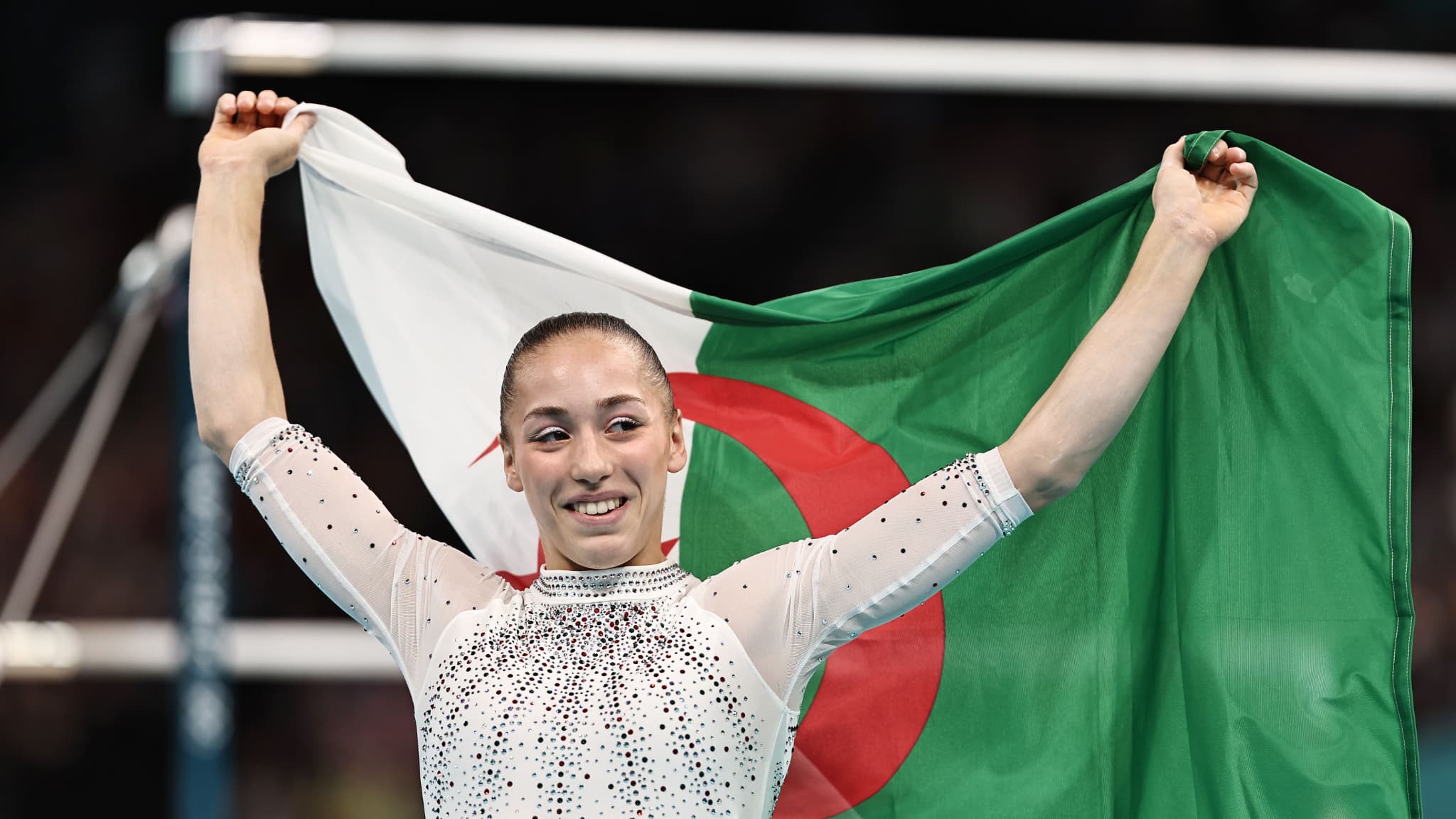 ELLE EST LE NOUVEAU VISAGE DE LA GYMNASTIQUE: QUI EST KAYLIA NEMOUR, LA PÉPITE DE L'ALGÉRIE ATTENDUE AUX MONDIAUX