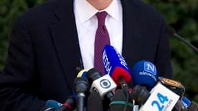 Le procureur général de New York Cyrus Vance a déclaré vendredi que l'enquête contre Dominique Strauss-Kahn continuerait malgré les doutes sur la crédibilité de la femme de chambre qui l'accuse de tentative de viol. /Photo prise le 1er juillet 2011/REUTER