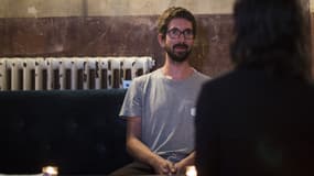 Un homme et une femme lors d'un speed-dating. (Photo d'illustration)