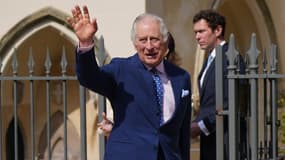 Le roi Charles III à la sortie de la messe de Pâques à la chapelle saint-George du château de Windsor (Royaume-Uni), le 9 avril 2023.