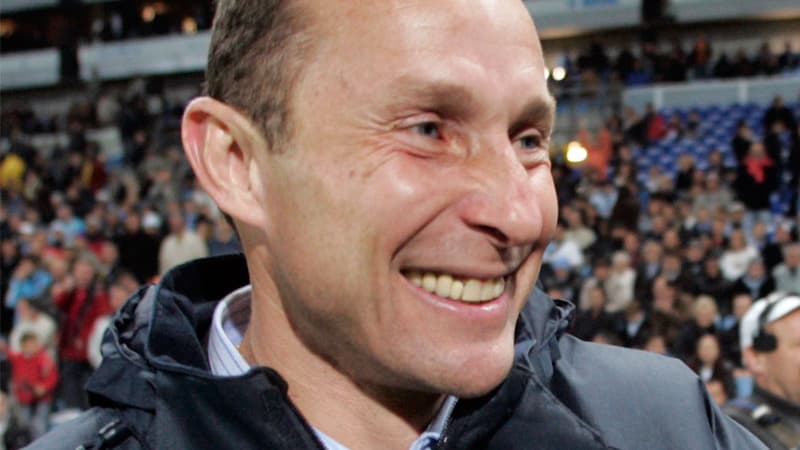 L'ancien avant-centre international, quadruple champion de France avec l'OM, croit à la fin de la disette marseillaise.
