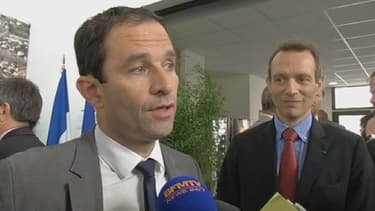Benoît Hamon estime "insupportable" l'attitude de Leroy-Merlin, qui est déterminé à ouvrir ses magasins d'Ile-de-France le dimanche malgré une décision de justice.
